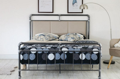 Comfy Living Single Metal Industrial Scaffold Pipe Copper Mesh Bed Frame