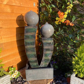 Compact Friendship Mains Power Water Feature With Cover