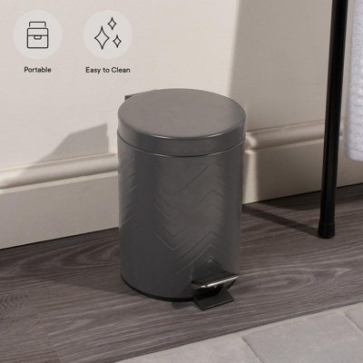 Bedroom deals rubbish bin