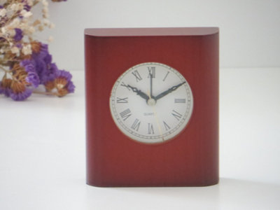 Contemporary Curved Desk Clock Elegant Roman Numeral Design Elegant ...