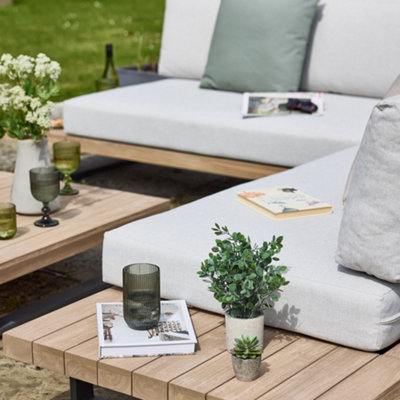 Low level outdoor seating hot sale