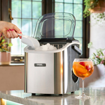 Cooks Professional Compact Ice Maker with Scoop & 1.3L Tank ...