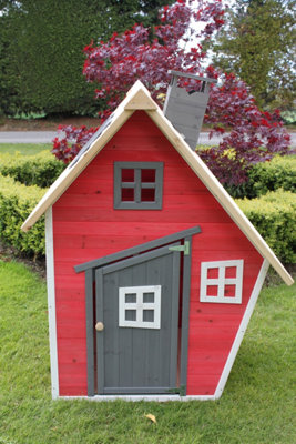 Cool Quirky Play House Wendy House for the Garden or Indoors | DIY at B&Q