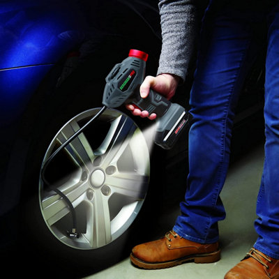 Digital tyre inflator with on sale auto cut off