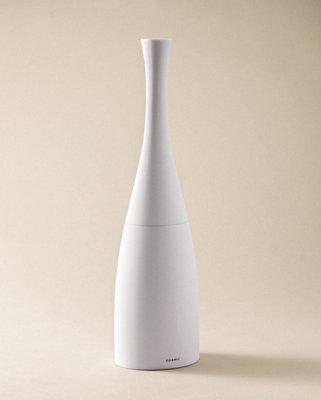 COSMIC Toilet brush and holder. Soft-touch freestanding loo brush. High quality materials. Saku Collection, Matte White