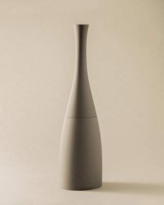 COSMIC Toilet brush & holder, Matt Gray, Unique design, Soft-finish coating, Saku Collection