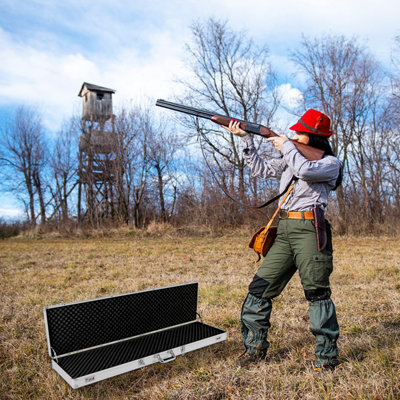 Locking gun clearance case