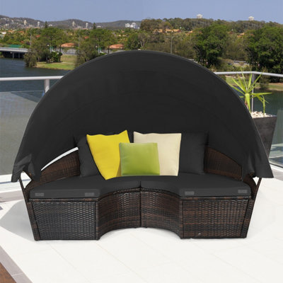 Outdoor round deals daybed with canopy