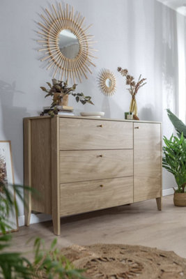 COSY Sideboard in Chic Oiled Oak Finish (H910mm x W1360mm x D450mm) with Three Drawers and a Cabinet- Stylish Bedroom Furniture