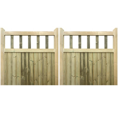 Cottage Gates 3/4 1/4 Split - 3.3m Total Width x 1.5m High - Large Gate Right Hand