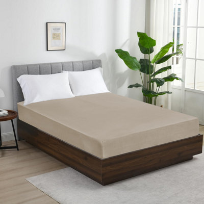 MIA Extra Deep Fitted Bed Sheet – 30cm Depth, Polycotton, Machine Washable – Single To Super King Sizes