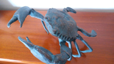 Crab Ornament for garden or home in antique finish