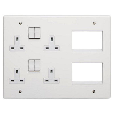 Crabtree 4318/WH Multimedia Lounge Plate - 2 x 13A Twin Sockets & 2 x 3W Euromodule Spaces