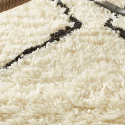 Cream Black Modern Shaggy Moroccan Wool Hand Made Easy To Clean Rug For Living Room Bedroom & Dining Room-80cm X 150cm