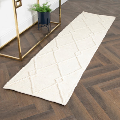 Cream Diamond Pattern Runner Wool Rug (60 x 230cm) DIY at B&Q