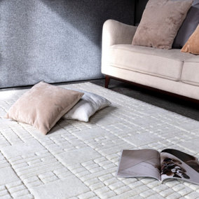 Cream Easy to clean Chequered , Geometric Modern , Wool Rug for Living Room, Bedroom - 120cm X 170cm