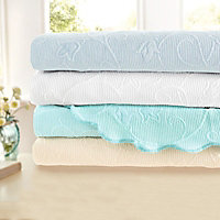 Cream Gabriella Bedspread - Machine Washable Bedding with Floral Design & Matelasse Weave - Size Double, Measures 200 x 200cm
