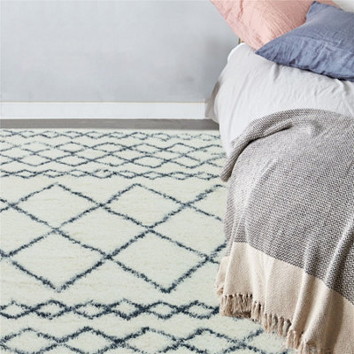 Cream Grey Geometric Luxurious Modern Shaggy Easy To Clean Rug Dining ...