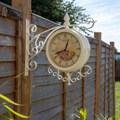 Cream Vintage 37Cm Double Sided Metal Garden Outdoor Bracket Wall Clock