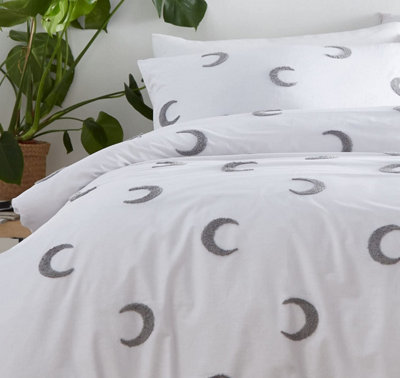 Crescent Tuffted Duvet Cover and 1 Pillowcase set - Single