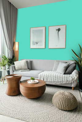 Crown Trade Vinyl Matt Walls & Ceilings Emulsion Paint Pantone 3255 C ...