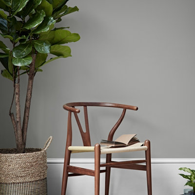 CROWN SILK EMULSION SOFT LINEN 2.5LITRE - Winterstoke Decorators Supplies