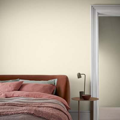 Crown Walls & Ceilings Matt Emulsion Paint Soft Linen - 5L