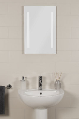 Croydex Malham Illuminated Mirror 450x300x30mm