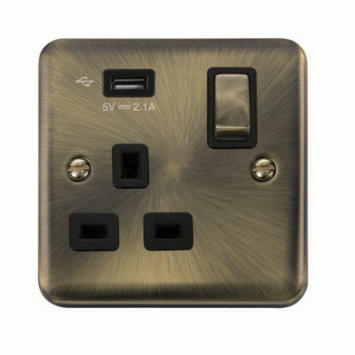 Curved Antique Brass 1 Gang 13A DP Ingot 1 USB Switched Plug Socket - Black Trim - SE Home