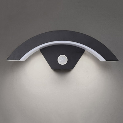Curved Outdoor LED Wall Light with Motion Sensor, Weatherproof IP54 ...