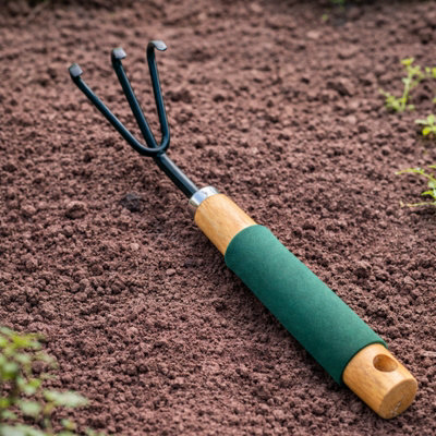 Cushion Grip Hand Rake - Ergonomic Soft Handle & Durable Steel Head ...