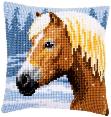 CUSHION HORSE & SNOW - Cross Stitch Kit: Cushion: Horse & Snow - Vervaco