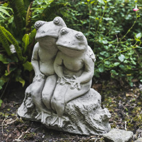 Cute Frog Couple Garden Ornament