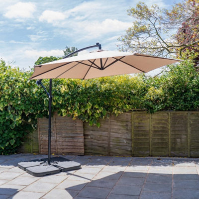 Cyrus Banana Cantilever Parasol Beige | DIY at B&Q