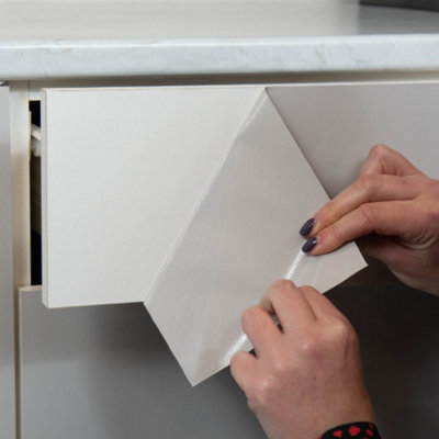 d-c-fix Plain Glossy Light Grey Self Adhesive Vinyl Wrap Film for Kitchen Doors and Furniture 1m(L) 45cm(W)
