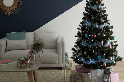 How To Decorate A Christmas Tree Ideas Advice Diy At B Q