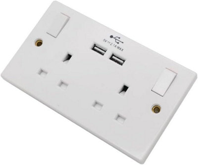Daewoo Electricals Double Wall Socket with 2x USB Ports 5V 2.1A White ELA1152