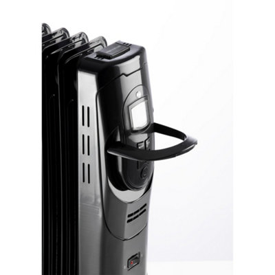 Daewoo Oil Filled 7 Fin Radiator With LCD Display and Remote Control 1500w  Black | DIY at Bu0026Q