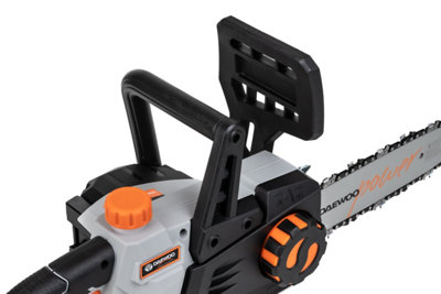 Daewoo U-FORCE Series 18V Cordless Chainsaw 10 Inch (25 cm) + 2 x 2.0Ah Battery + Charger