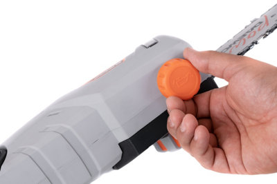 Daewoo U-FORCE Series 18V Cordless Pole Chainsaw/Pruner 18cm + 4.0Ah Battery + Charger - 6