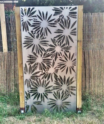 Daisies Decorative Screen Wall Art  1.8m Tall - 4