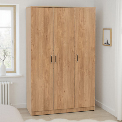 Dakota 3 Door Wardrobe Oak Effect