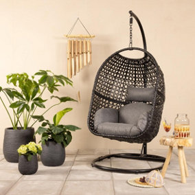 Dawsons Living Black Rattan Vienna Outdoor Hanging Garden Egg Chair - Wicker Weave Swing Hammock & Stand