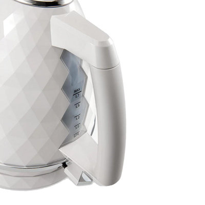 Delonghi kettle brillante outlet white