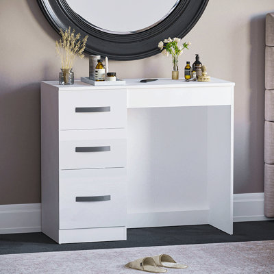 Shop dressing tables.