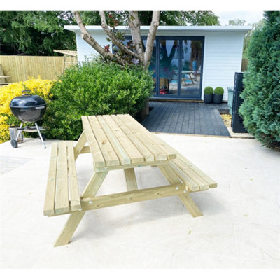 Deluxe Heavy Duty Picnic Table - 1800mm Length - 8 Seater | DIY at B&Q