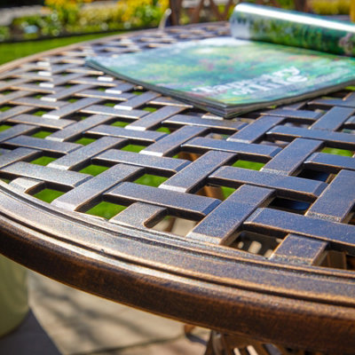 Denali Rustic Aluminium Frame Outdoor Garden Patio Bistro Table and 4 ...