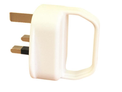 Dencon Easy Pull Plug 13A - Ergonomic White Design for Effortless Plugging and Unplugging