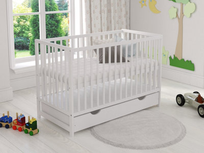 Denise cot bed 120x60cm with drawer & Aloe Vera mattress