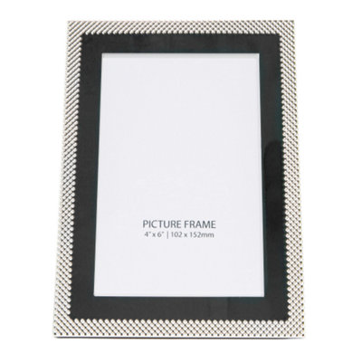 Designer Shiny Silver Plated Steel Metal 4x6 Picture Frame with Dotted Border